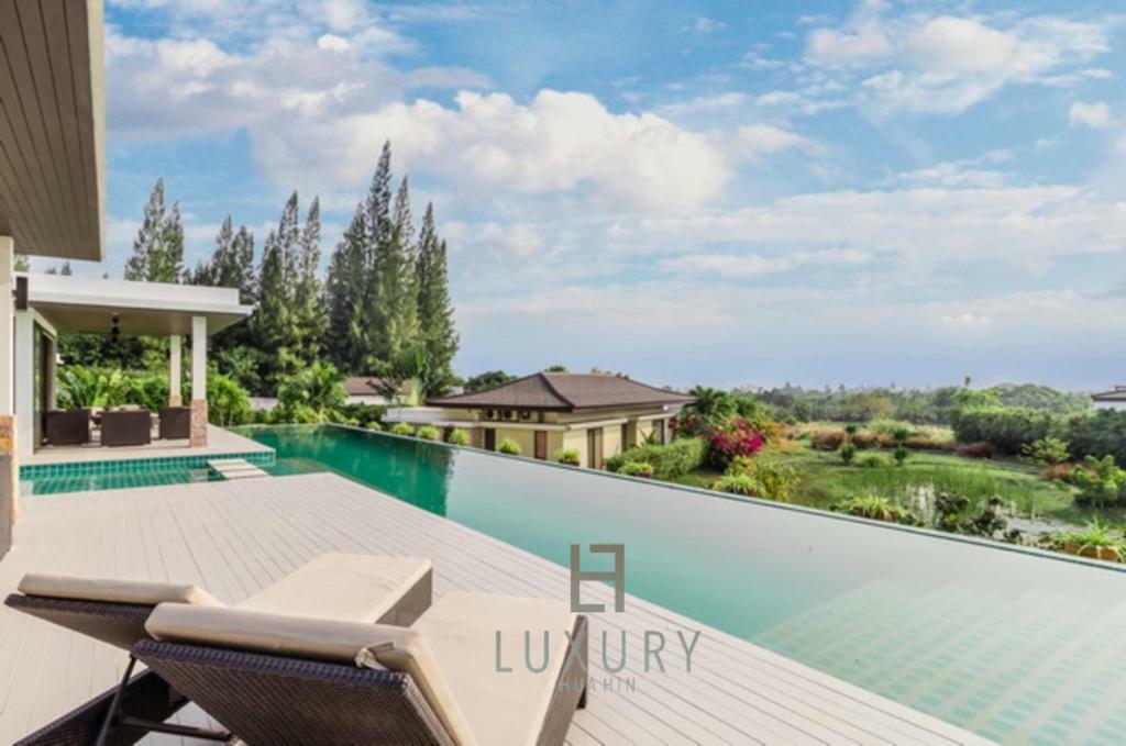 Villaer 5 Bedroom Amazing Pool In Ts1 Hua Hin