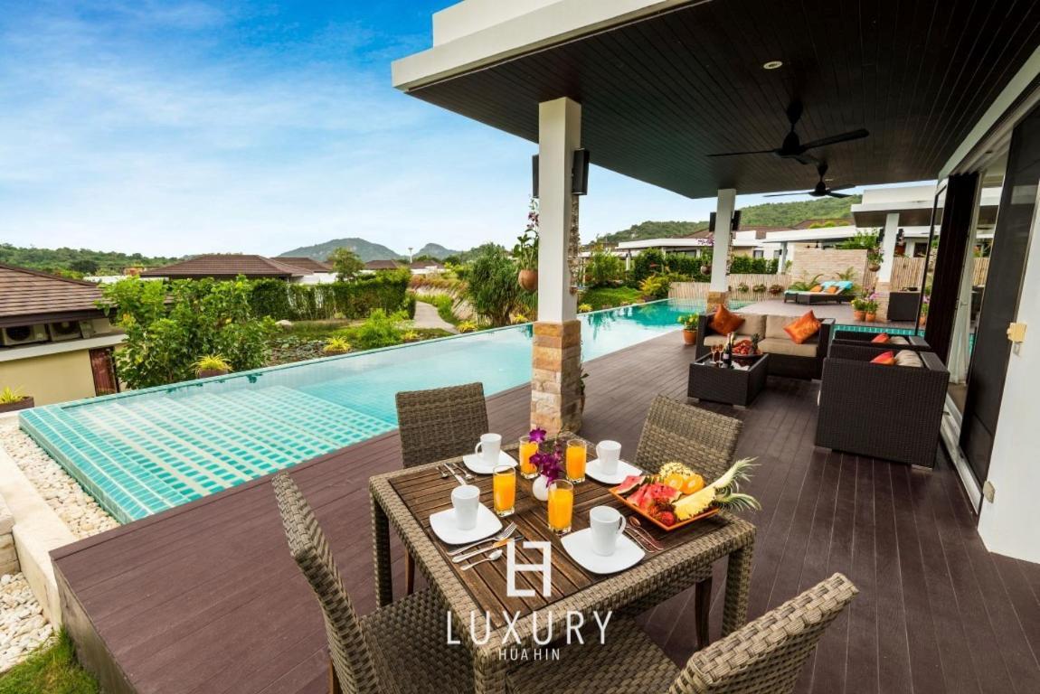 5 Bedroom Amazing Pool In Ts1 Hua Hin